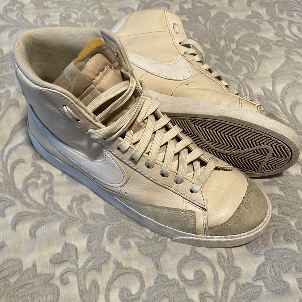 Nike Women's High-Top Sneakers - Cream